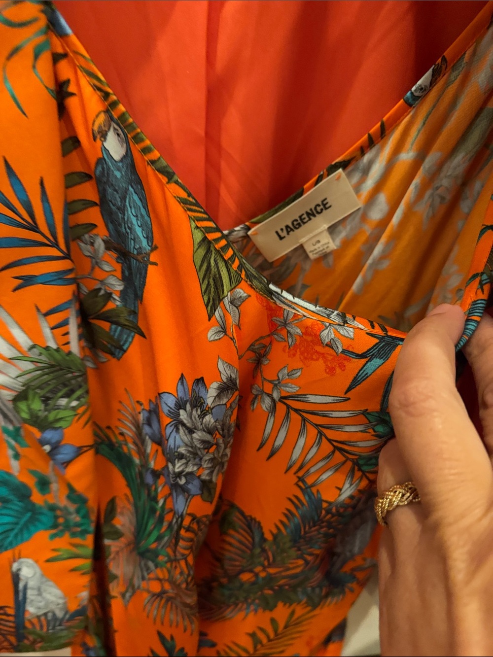 L'AGENCE Inez Orange Tropical Parrot Print Cropped Blazer - Picture 4 of 9